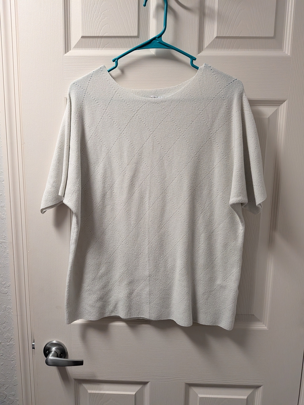 Women's Short-Sleeve Knit Tunic in Cream